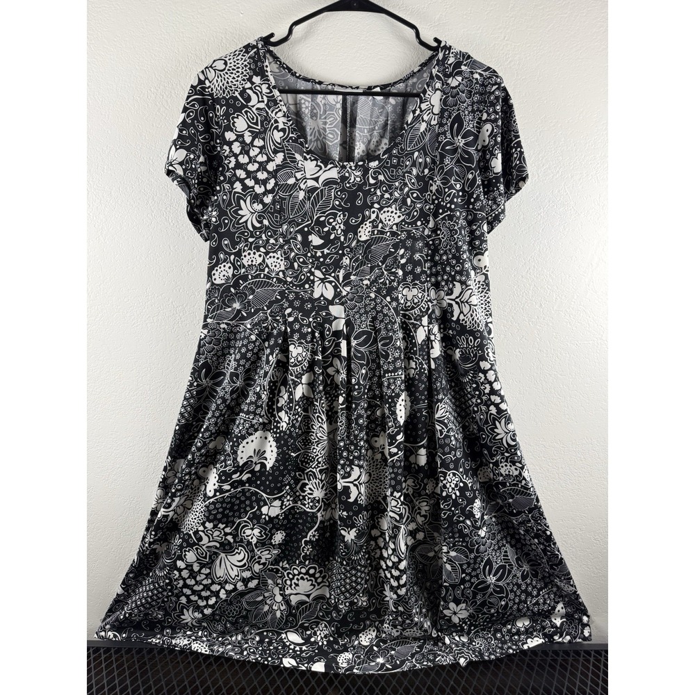 Kim Rogers L Black White Floral Dress Short Sleeve Fit Flare Stretch Knee Summer - Picture 9 of 16